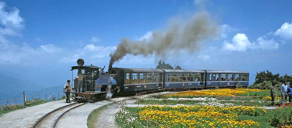 Read more about the article Darjeeling Holidays